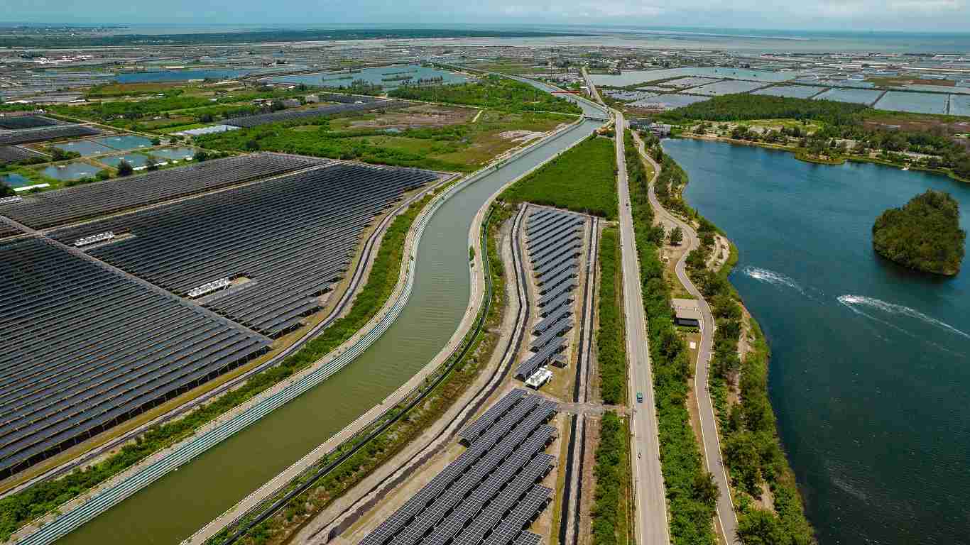 Wepay能源事业提供智慧能源管理、、太阳能监控管理、、、全方位电厂建置及运维解决方案，，并拥有管理超过6000案场的经验